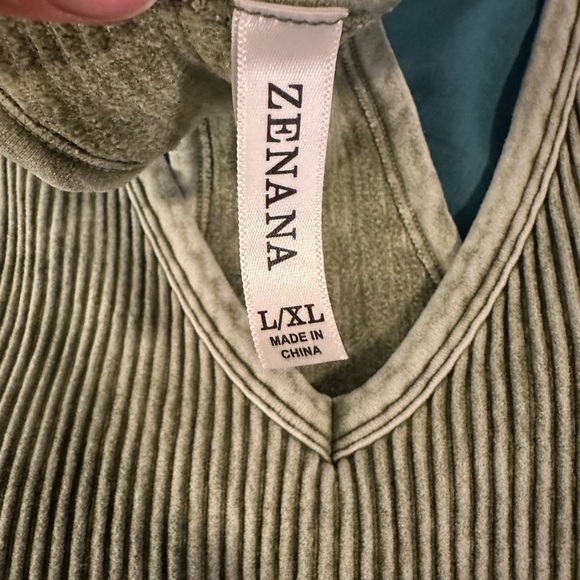 Zenana Striped Ribbed Crop Top - Picture 2 of 3